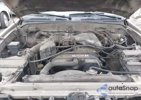 2002 Toyota 4Runner Sr5 V6 z USA, uszkodzony, nr VIN JT3GN86R820255104